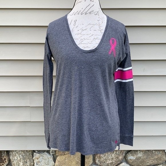 Under ARMOUR Heat Gear Breast Cancer Power in Pink Long-Sleeve Tee - Charcoal - Picture 2 of 16